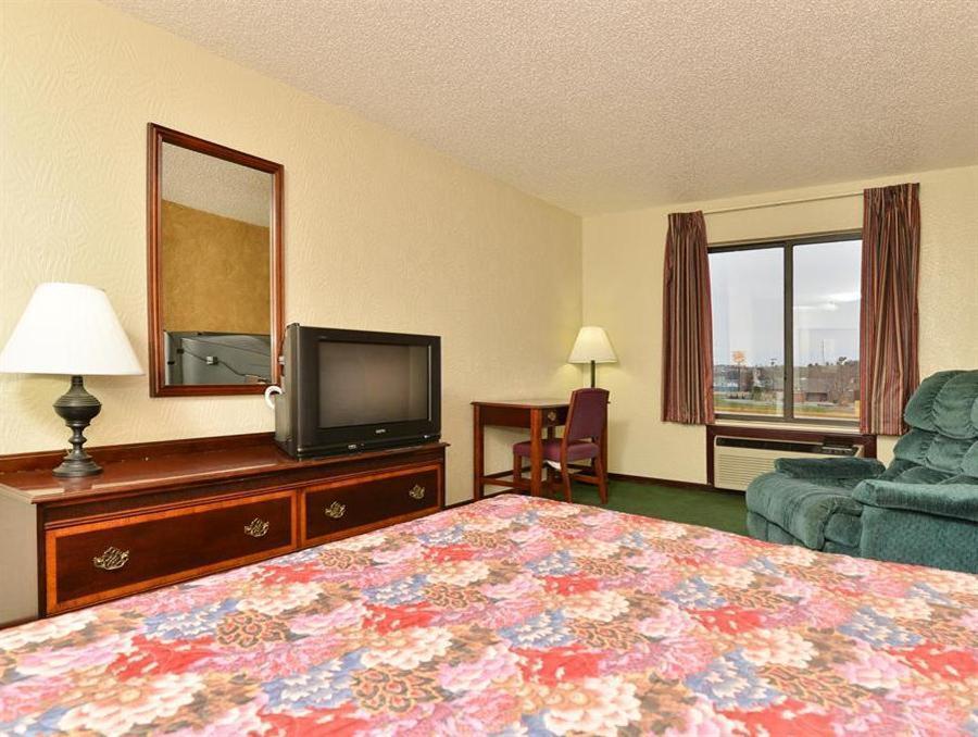 Days Inn By Wyndham Ozark Springfield Ngoại thất bức ảnh